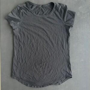 Lululemon short sleeve shirt Size 6